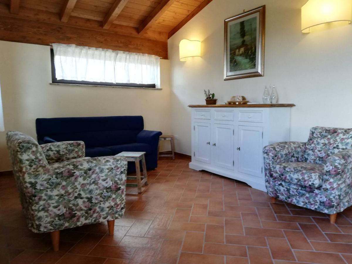La Mandriola Villa Lajatico Bagian luar foto